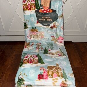 Envogue Gingerbread House Plush Throw Blanket
